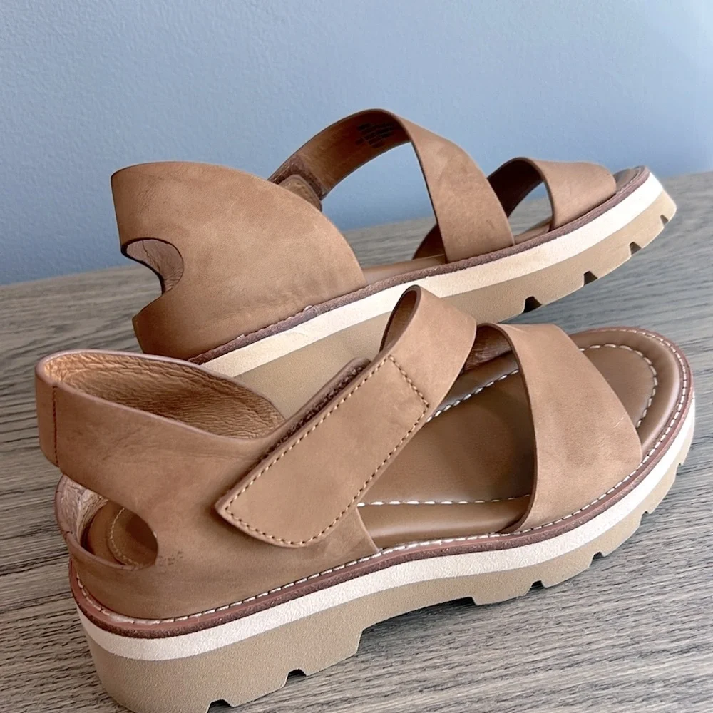Sofft Pru Pinecone Tan Lug Sole Sandal Platform Sole Sandals Nubuck Size 8.5 - Picture 4 of 8